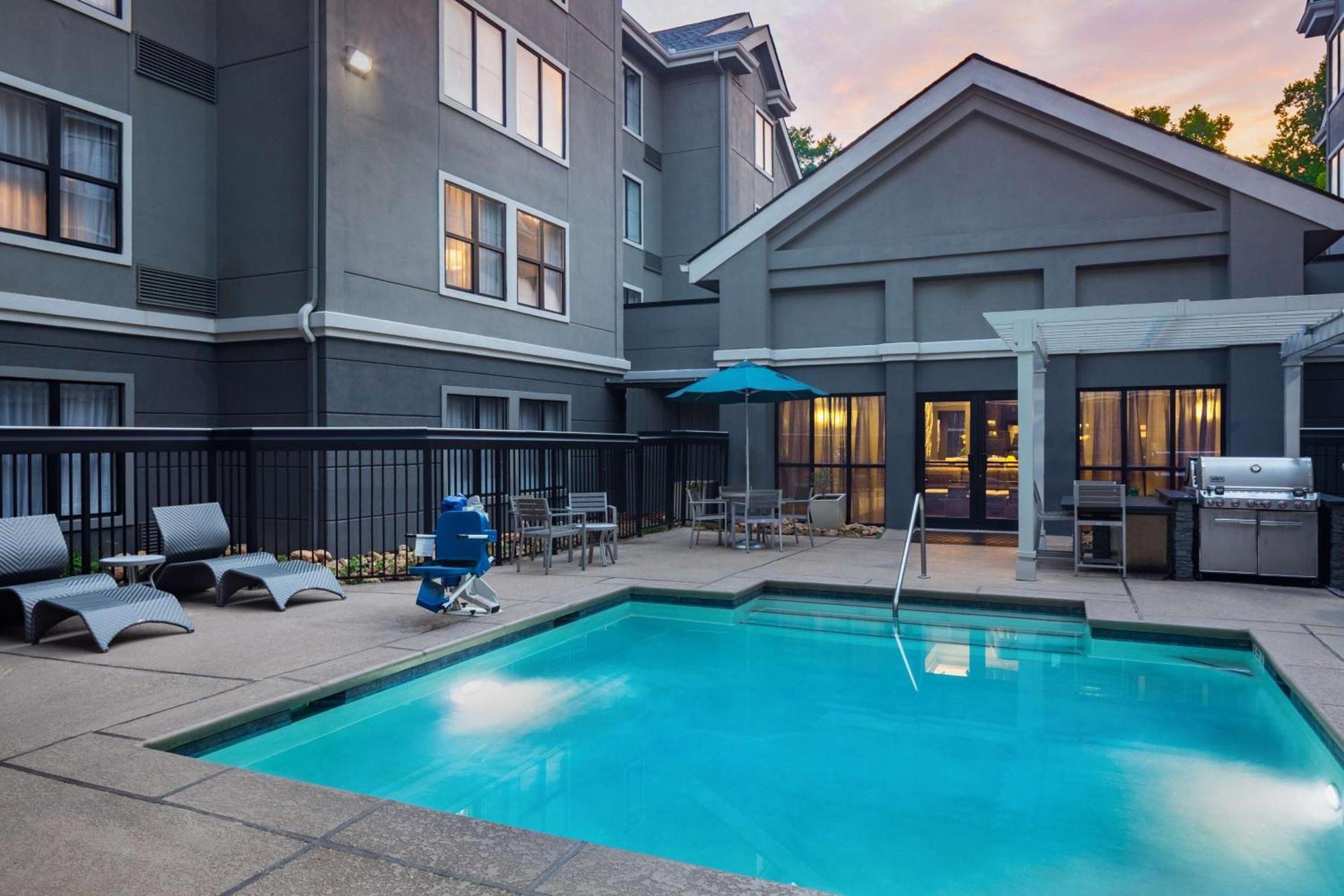 Homewood Suites By Hilton Atlanta Lenox Buckhead Exterior foto