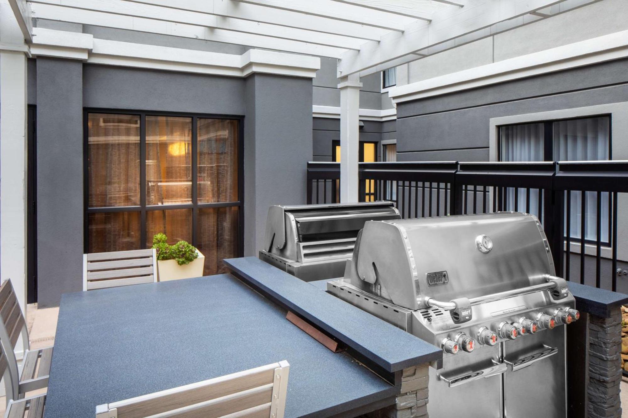 Homewood Suites By Hilton Atlanta Lenox Buckhead Exterior foto